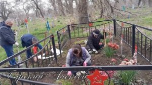 На братских могилах не ставят крестов