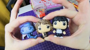 Новая распаковка шоколадных яиц Kinder Joy Очень Странные Дела. Без повторок🍿