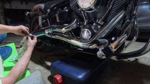 Замена масла в двигателе Harley Davidson Breakout 2015