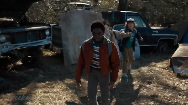 ОНА ПОПАЛА В ТЕМНОЕ ИЗМЕРЕНИЕ И ОТ КОГО-ТО ПРЯЧЕТСЯ - КРАТКИЙ ПЕРЕСКАЗ СЕРИАЛА