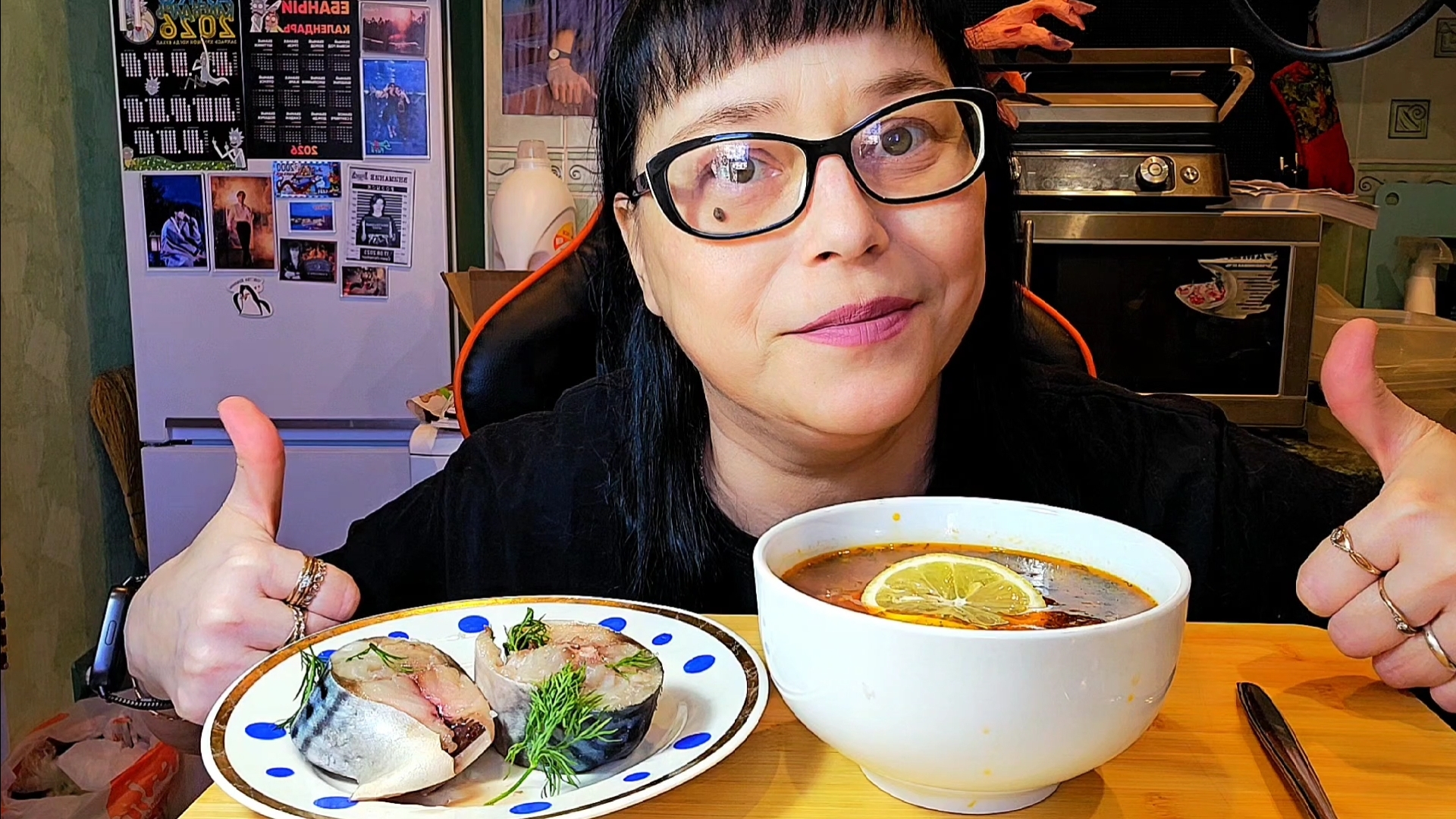 Мукбанг | Суп Солянка мясная, Скумбрия малосольная | Обжор Асмр