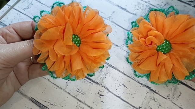 Откуда ж ты взялась? Довязала мятную кофточку мои рукоделочки