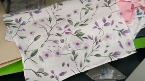 Фикс Прайс забит разнообразными товарами. Глаза разбегаются от ассортимента