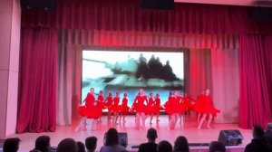 Хореографический коллектив "Фантазия" - "Встанем"