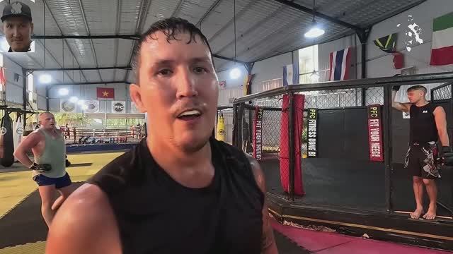 сходил на ММА на Фукуоке. получил травму. вьетнам 2026