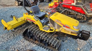 Японский гусеничный трактор Iseki TPC15 во Владивостоке тел. 8-914-792-77-71