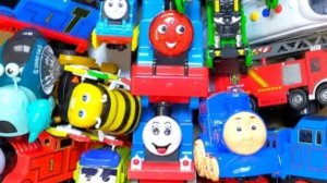 ПаровозикиТомас и его друзья,для детей.Играем с большими паровозиками,изучаем их.#дети#видеодлядетей