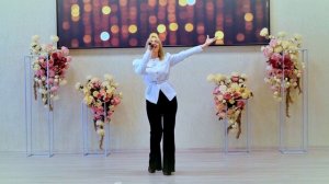 Песня "Я тебе подарю этот мир". Поёт Марина Гузеева.