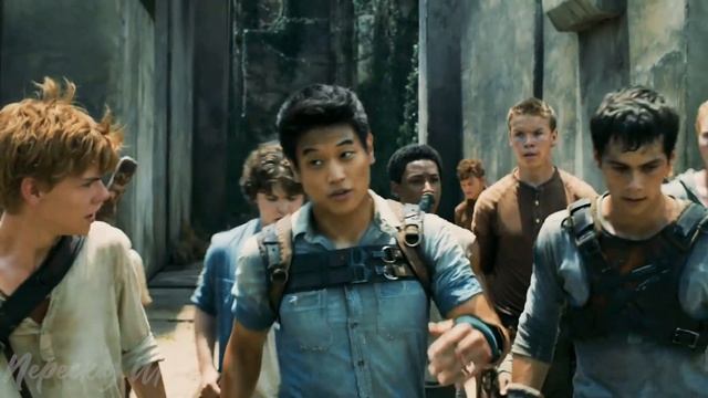 ЕЕ ХОТЯТ ПРИНЕСТИ В ЖЕРТВУ В ЦЕНТРЕ ЛАБИРИНТА - КРАТКИЙ ПЕРЕСКАЗ ФИЛЬМА