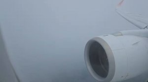 Рейс Japan Airlines Airbus A350 приземляется в аэропорту Ханэда CTS-HND