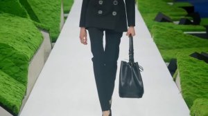 Показ женской коллекции Louis Vuitton осень-зима 2026-2027