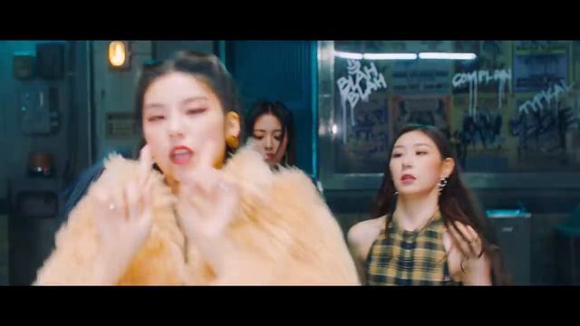 Itzy “WANNABE”