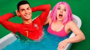я кинул в ванну БОМБОЧКИ RONALDO в 3:00 НОЧИ !!