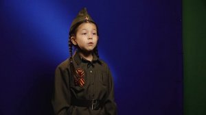 Стихотворение " Две сестры бежали от войны.." автор Сергей Сухонин