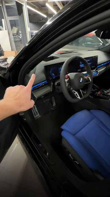 Перешили салон BMW M5 G90