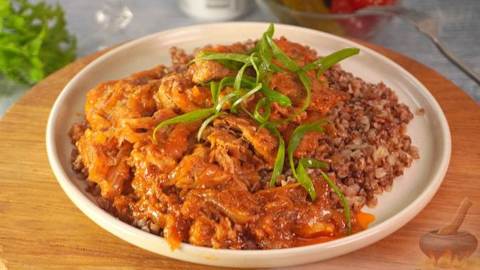 СВИНИНА В ЛУКОВОМ СОУСЕ