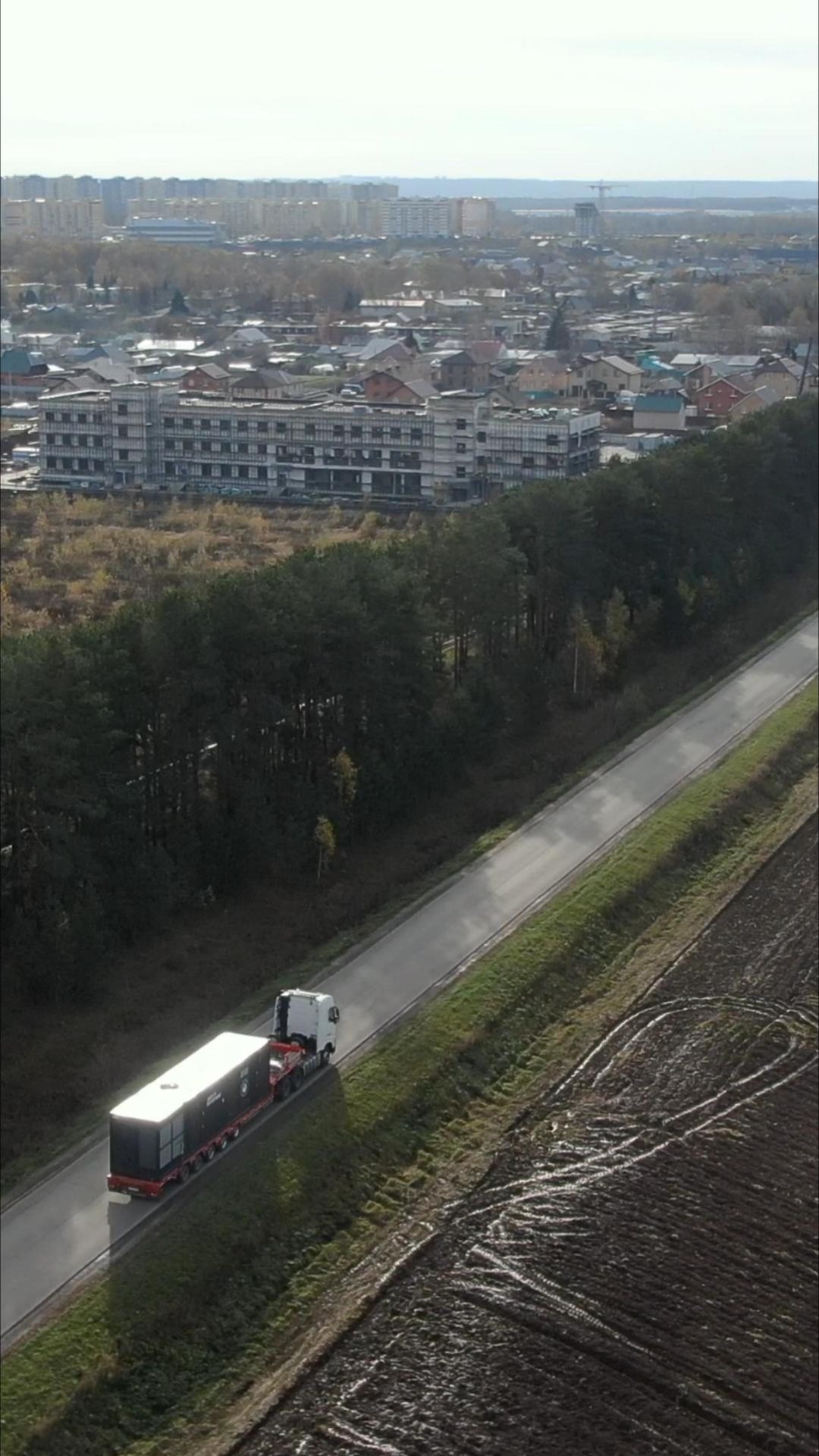 Тверьстроймаш- эксперт в производстве полуприцепов.