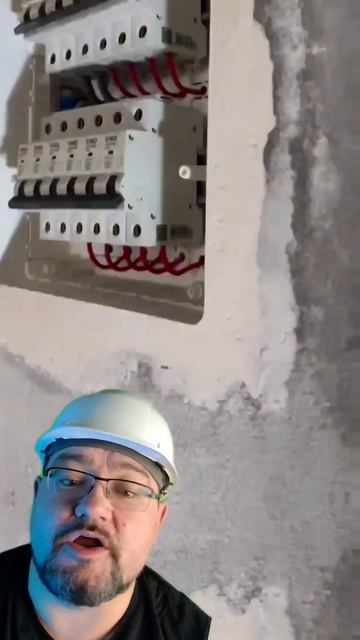 Как выглядит электрощит для богатых клиентов