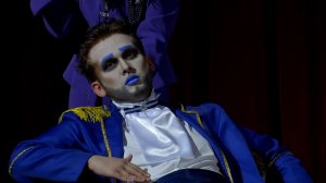 Спектакль «Абсурдно синяя борода»