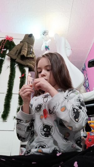 Как одеть на цепочку обычный брелок