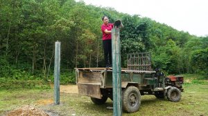 Привезла строительные материалы на грузовике. Заливаю бетонные колонны для ворот. Серия 27. Се