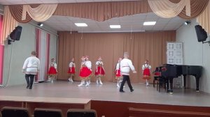 Композиция "Любите Россию" - исп. "Театр плюс"