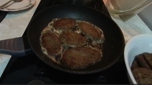 Интерьвью с Фёдором  какие на вкус оладьи из печени