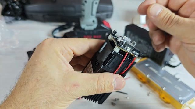 Green Laser 3000mW - мощный зеленый лазер