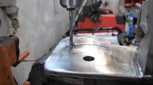 Это полностью самодельный труборез