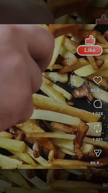 КАК ПРАВИЛЬНО И ВКУСНО ПОЖАРИТЬ КАРТОШКУ🥔