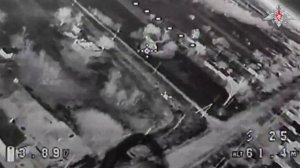 Воины-дальневосточники взламывают оборону врага