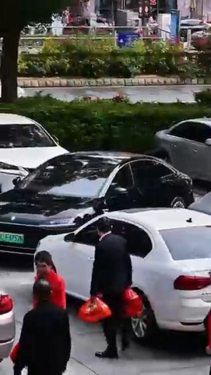 Лада Искра 🤣уже в Китае, встречайте