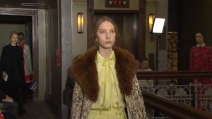 Показ женской коллекции Valentino Pre-Fall 2017