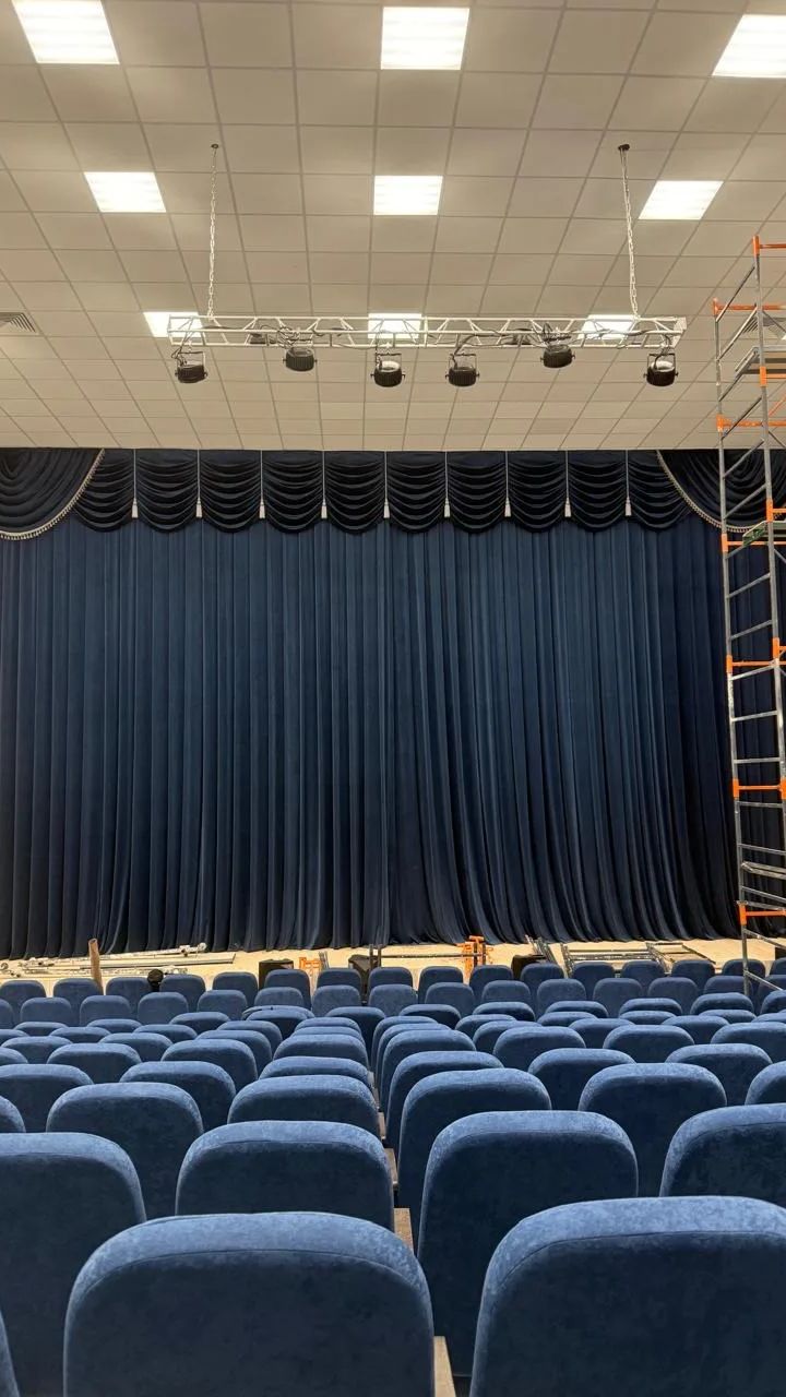 Наши работы по изготовлению и разсески одежды сцены для бюдженых организаций в 20026 году