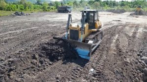Wow! Mountain Landfill 15T Trucks Unloading Stone & Dozer D37E, LiuGong Dozer Leveling