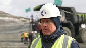 Парк техники Zoomlion на ГОК : экскаваторы и карьерные самосвалы в работе