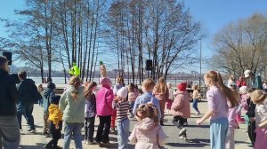 Парк Дельфин в Воронеже сегодня 29 марта 2026, аниматоры Трон в парке Дельфин, выступление для детей