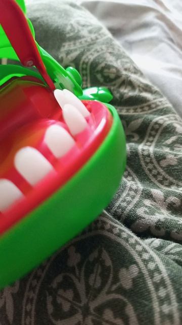 играю в кракодила