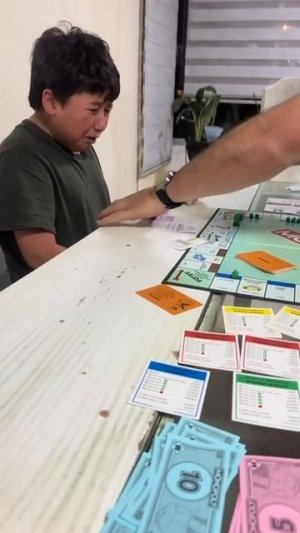 У игроков монополия два состояния