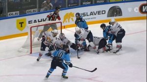 Антон Косолапов забрасывает на последней секунде 🔥