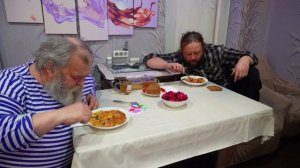 Что купила пенсионерка из продуктов? Вкусно обедаем вместе с папой ПОДВАЛ ИЛЬИЧА влог