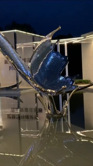 МАФ абстракция из металла