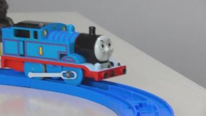 Поезд Томас и друзья. Игрушки детям.