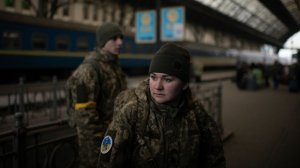 «Они работают эффективнее»: на Украине призывают мобилизовать женщин