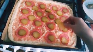 Готовлю Домашнюю Пиццу/Субботний Вечер/Пицца с Колбасой и Мясом