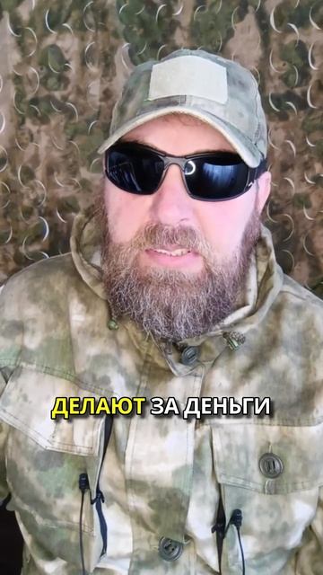 Ворует чтобы продавать.