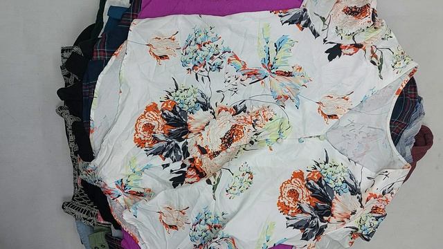 Блузки женские длинный рукав  секонд оптом 2 пак