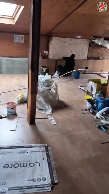 🏠Реконструкция гостиницы в центре Геленджика⚒ ✅Произведена гидроизоляция пола ✅Уложена плитка