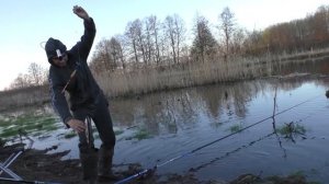 Жор весеннего карася на поплавок!!!