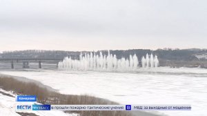 Подрыв льда на реках Кузбасса: большой репортаж «Вестей»
